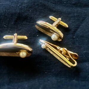 Cuff Links and Tie Clip with Simulated Pearls in Gold Tone